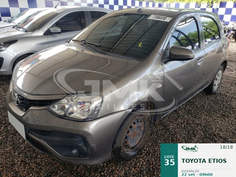 TOYOTA ETIOS 18/18